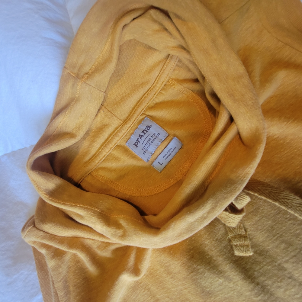 PrAna Women's Yellow Sleeveless Top